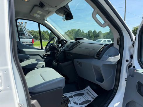Used 2019 Ford Transit 150 XL RWD image 29