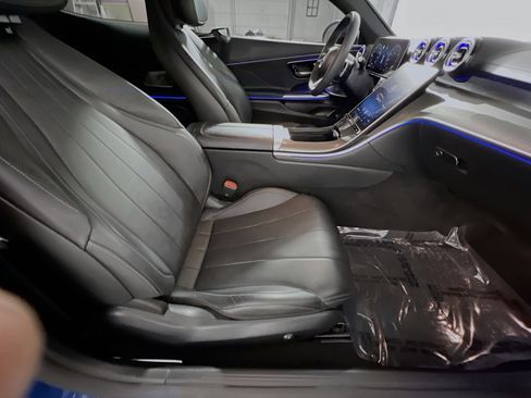 Used 2024 Mercedes-Benz CLE 300 4MATIC Coupe image 31