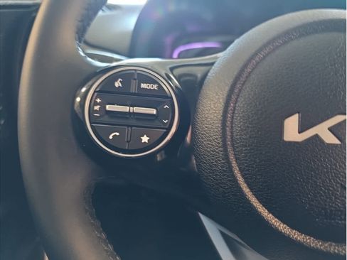 Used 2025 Kia Soul EX image 30