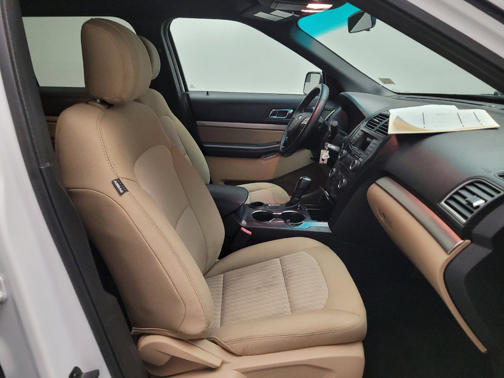 Used 2016 Ford Explorer FWD image 21