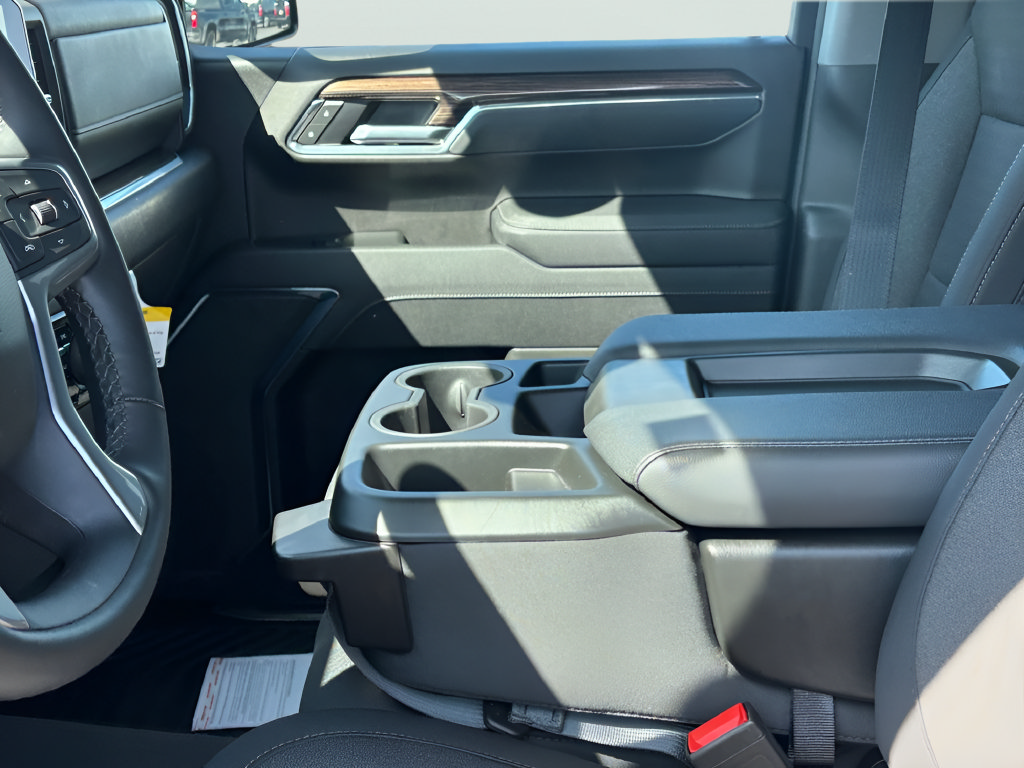 Used 2025 Chevrolet Silverado 1500 RST RWD image 18