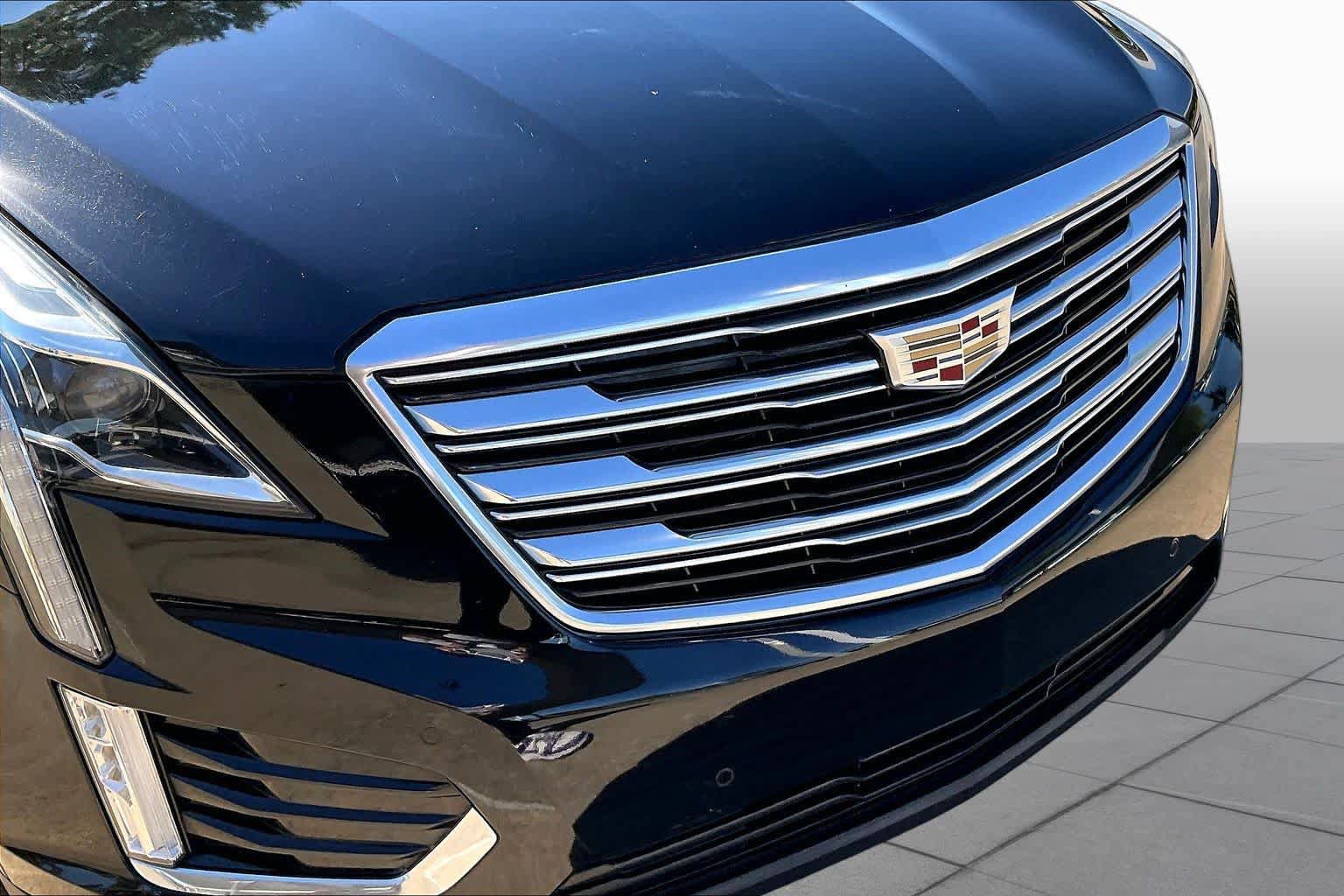 Used 2019 Cadillac XT5 Premium Luxury AWD/4WD image 29