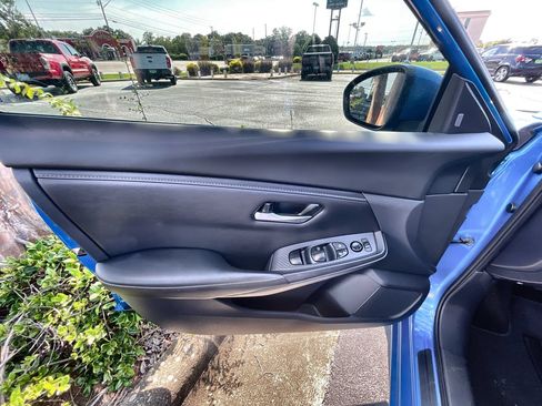 Used 2022 Nissan Sentra SV w/ Trunk Package FWD image 20