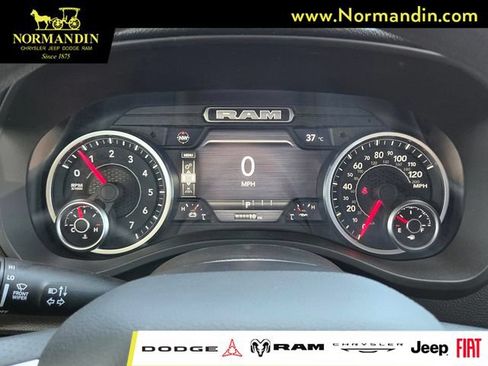 New 2026 RAM 1500 Express AWD/4WD image 10