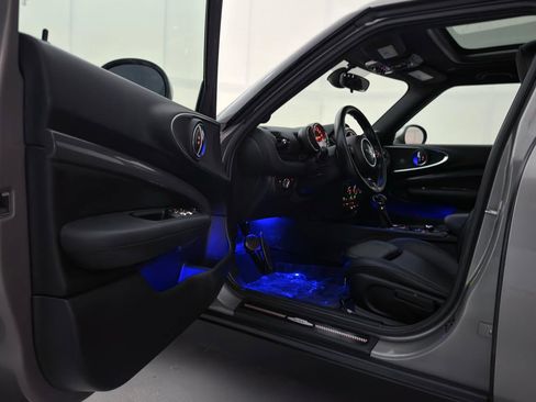 Used 2017 MINI Cooper Clubman S image 17
