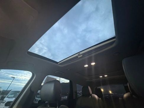 Used 2021 Buick Enclave Essence w/ Sound and Sites Package image 26