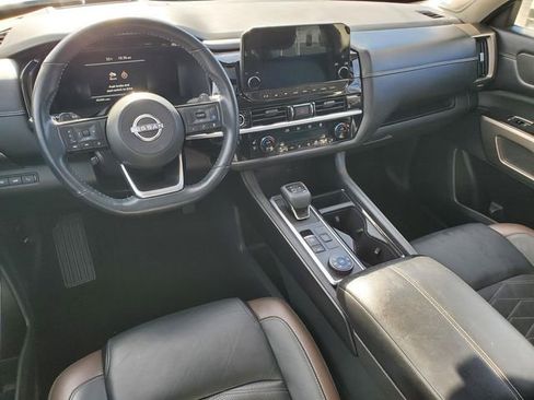 Certified 2023 Nissan Pathfinder Platinum w/ Lighting Package (N93) image 14