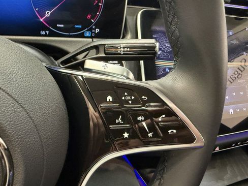 Used 2025 Mercedes-Benz E 350 Sedan image 23