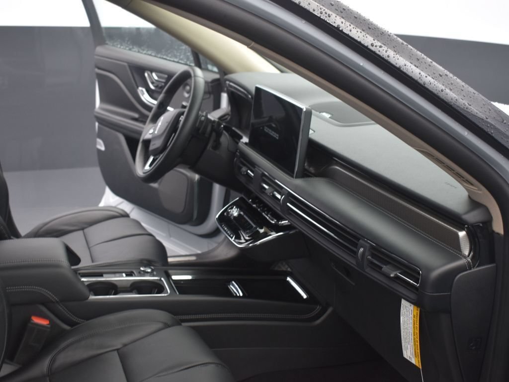 New 2026 Lincoln Corsair Grand Touring AWD/4WD image 16