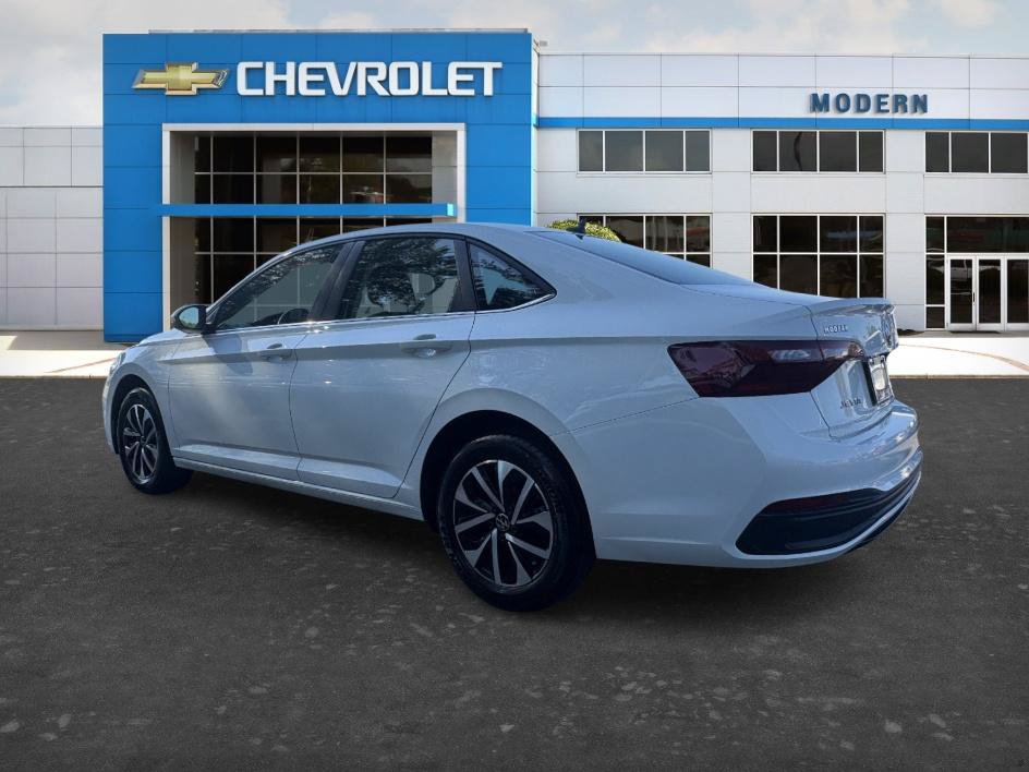 Used 2024 Volkswagen Jetta S FWD image 3