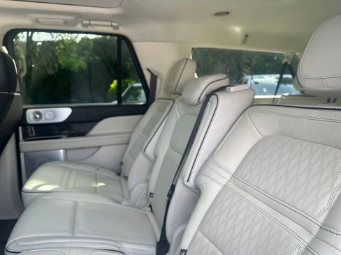 Used 2022 Lincoln Navigator L Black Label AWD/4WD image 14
