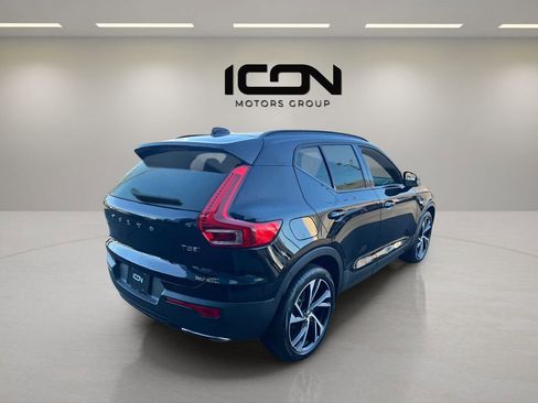 Used 2020 Volvo XC40 T5 R-Design image 6