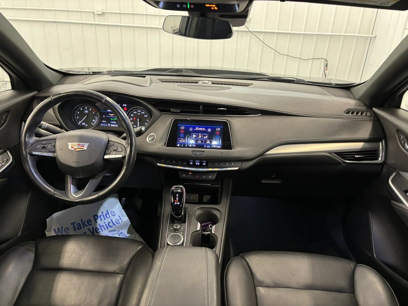 Used 2020 Cadillac XT4 Premium Luxury w/ Technology Package FWD image 35