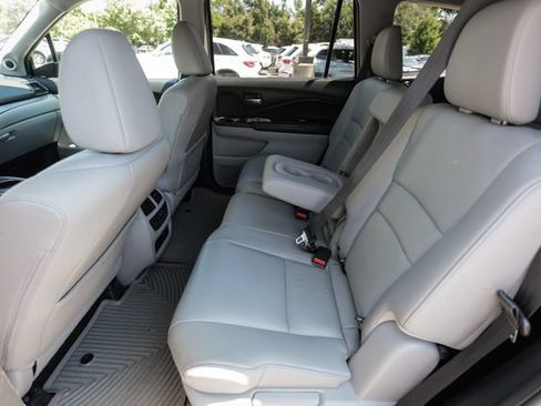 Used 2017 Honda Pilot EX-L image 17