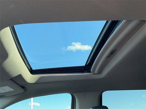 Used 2023 GMC Sierra 2500 Denali w/ Denali Black Diamond Edition image 22