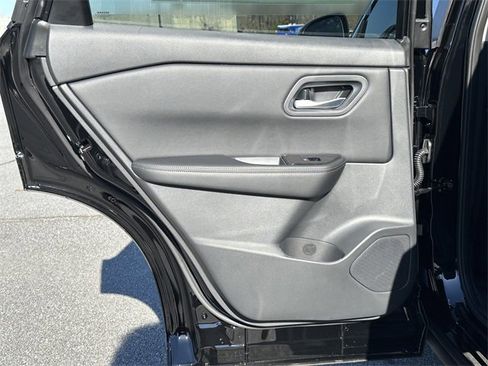 New 2026 Nissan Rogue SV image 17