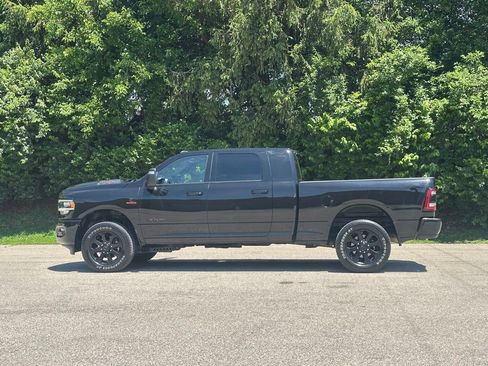 Used 2024 RAM 2500 Laramie w/ Night Edition AWD/4WD image 3