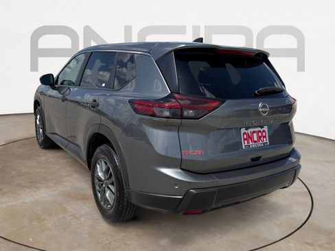 Used 2024 Nissan Rogue S FWD image 8