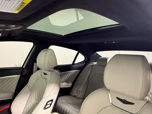 Used 2023 Genesis G70 3.3T w/ Sport Prestige Package RWD image 36