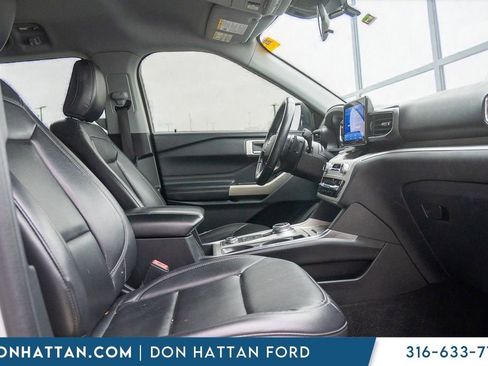Used 2020 Ford Explorer XLT w/ Equipment Group 202A AWD/4WD image 24