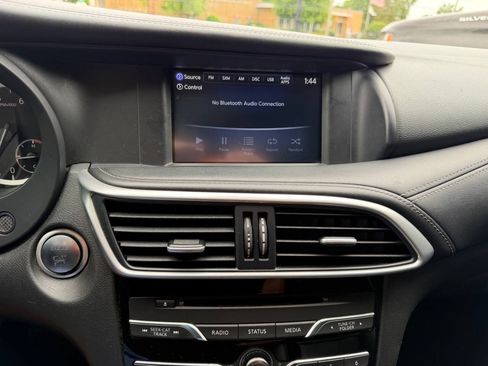 Used 2018 INFINITI QX30 AWD w/ Cargo Package image 12