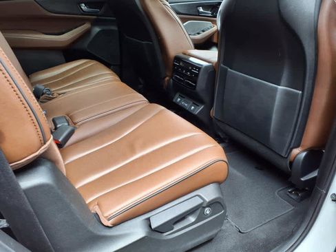 Certified 2024 Acura MDX SH-AWD w/ Advance Package image 10