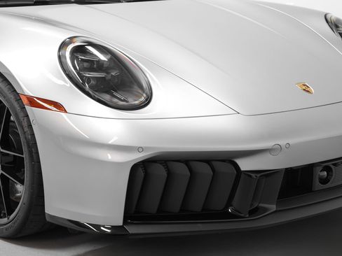 Certified 2025 Porsche 911 Carrera GTS RWD image 20