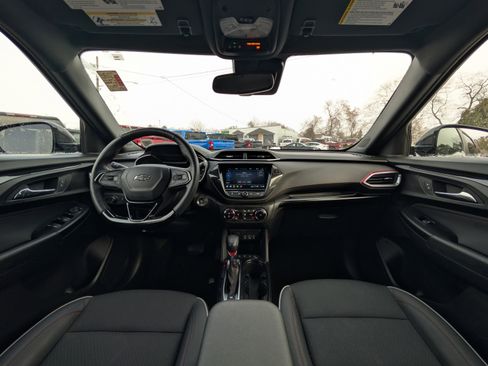 Certified 2023 Chevrolet TrailBlazer RS w/ Convenience Package image 2