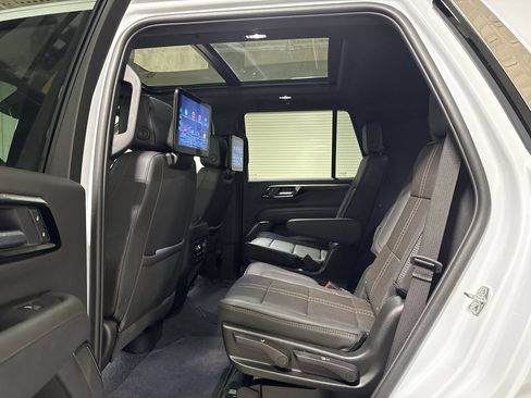 New 2026 Chevrolet Tahoe High Country AWD/4WD image 24