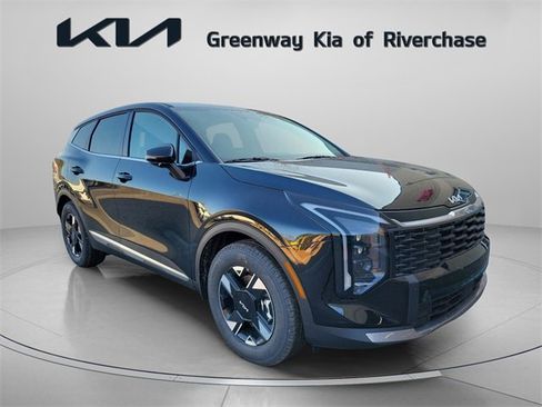 New 2026 Kia Sportage LX image 2