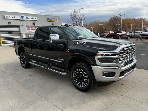 Used 2025 RAM 2500 Limited w/ Cold Weather Group image 7