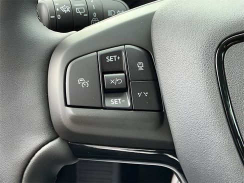 Used 2025 Ford Mustang Mach-E Select image 31