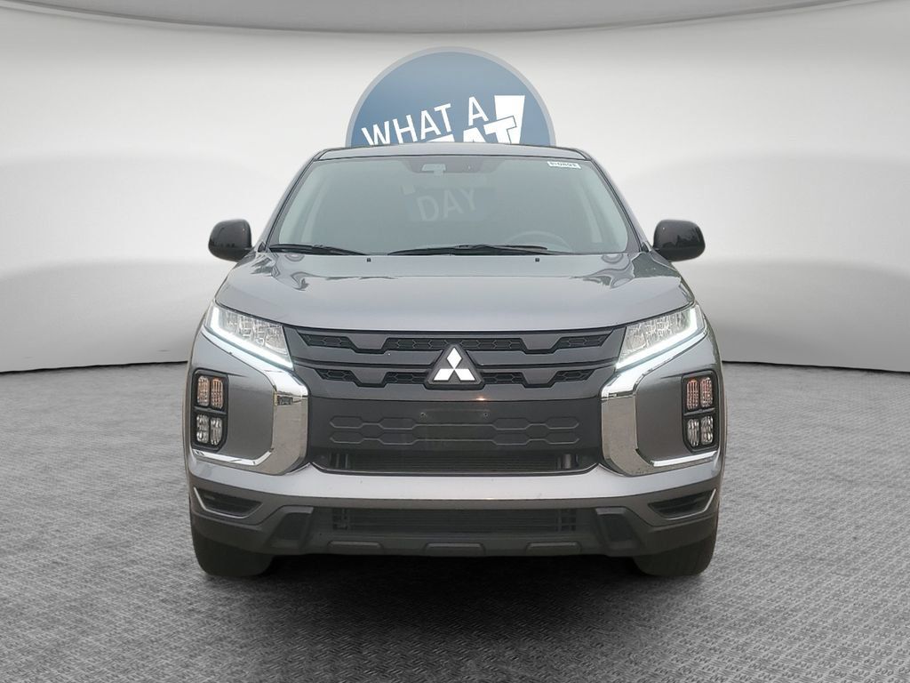 Used 2025 Mitsubishi Outlander Sport LE AWD/4WD image 9