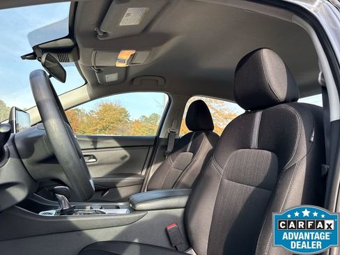 Used 2024 Nissan Sentra SV image 25