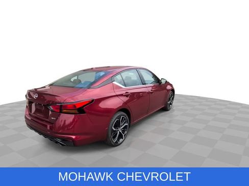 Used 2024 Nissan Altima 2.5 SR AWD/4WD image 8