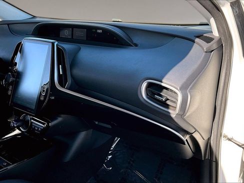 Used 2022 Toyota Prius Prime XLE FWD image 24