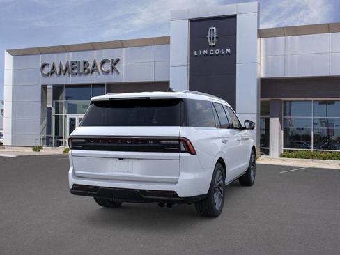 New 2026 Lincoln Navigator Reserve AWD/4WD image 8