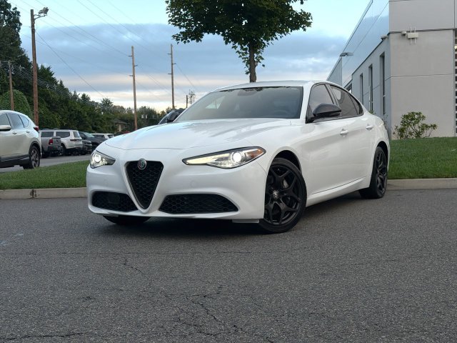 Used 2021 Alfa Romeo Giulia Sprint w/ Nero Edizione AWD/4WD image 1