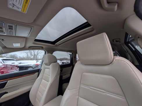 Used 2017 Honda CR-V Touring image 6