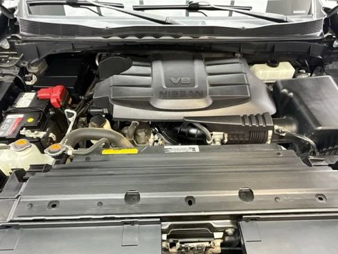 Used 2024 Nissan Titan SV AWD/4WD image 23