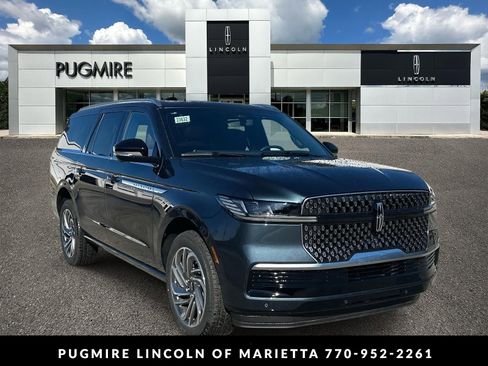 New 2026 Lincoln Navigator L Reserve AWD/4WD image 1