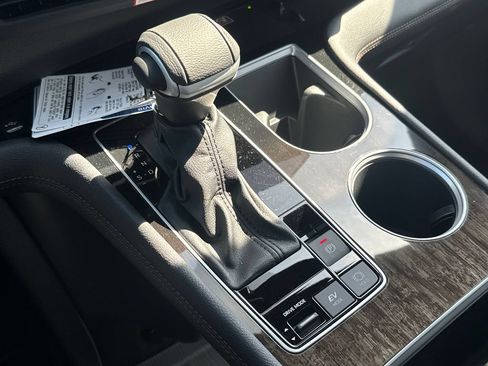 New 2026 Toyota Sienna Limited AWD/4WD image 24
