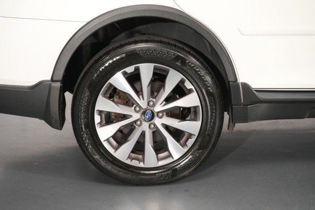 Used 2018 Subaru Outback 3.6R Touring AWD/4WD image 59
