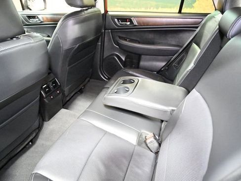 Used 2016 Subaru Outback 2.5i Limited image 41