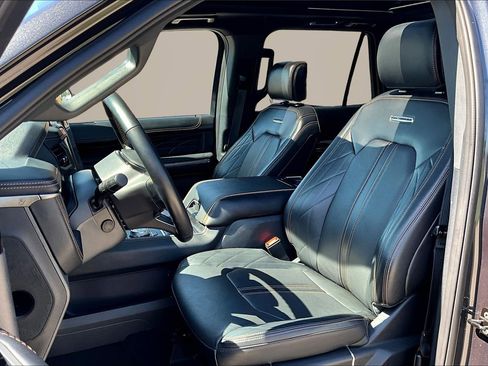 Used 2024 Ford Expedition Max Platinum image 16