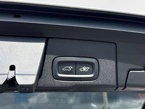 Certified 2024 Volvo XC60 B5 Plus w/ Climate Package AWD/4WD image 12