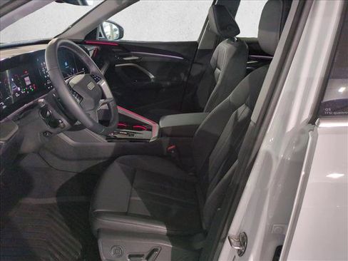 Certified 2025 Audi Q5 Premium Plus w/ Premium Plus image 17