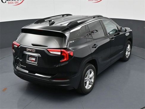 Used 2022 GMC Terrain SLE w/ Driver Convenience Package image 21
