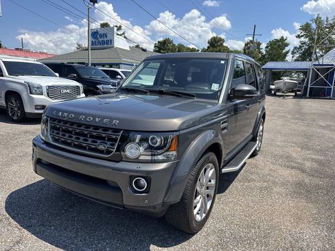 Used 2016 Land Rover LR4 HSE Silver Edition AWD/4WD image 3