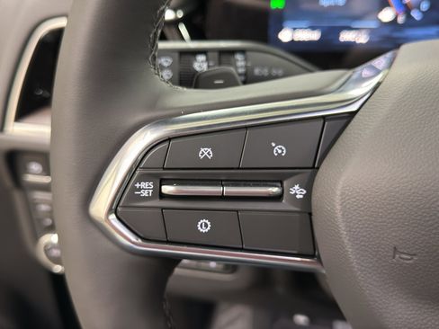 New 2026 Chevrolet Suburban Premier AWD/4WD image 18